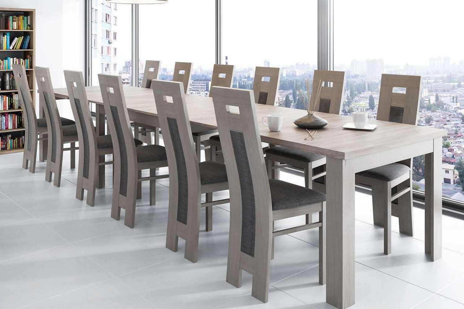 moderne Esszimmerm�bel mit gepolsterten St�hlen und Esstisch ausziehbar